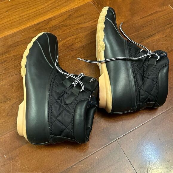 Sketchers women’s waterproof lace‎ up duck boot size 7 - Picture 2 of 7